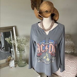 Lucky brand, ACDC band thermal, graphic, long sleeve, oversized small